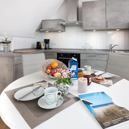 Appartement W7 - Gaestehaus Christian-westphal-str 60 - Feriendomizil Hollich