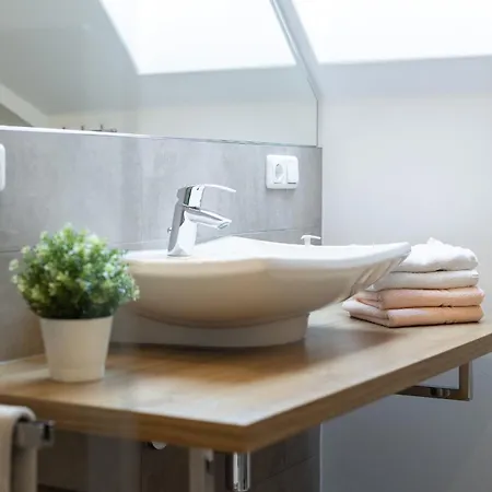 Appartement W7 - Gaestehaus Christian-westphal-str 60 - Feriendomizil Hollich *